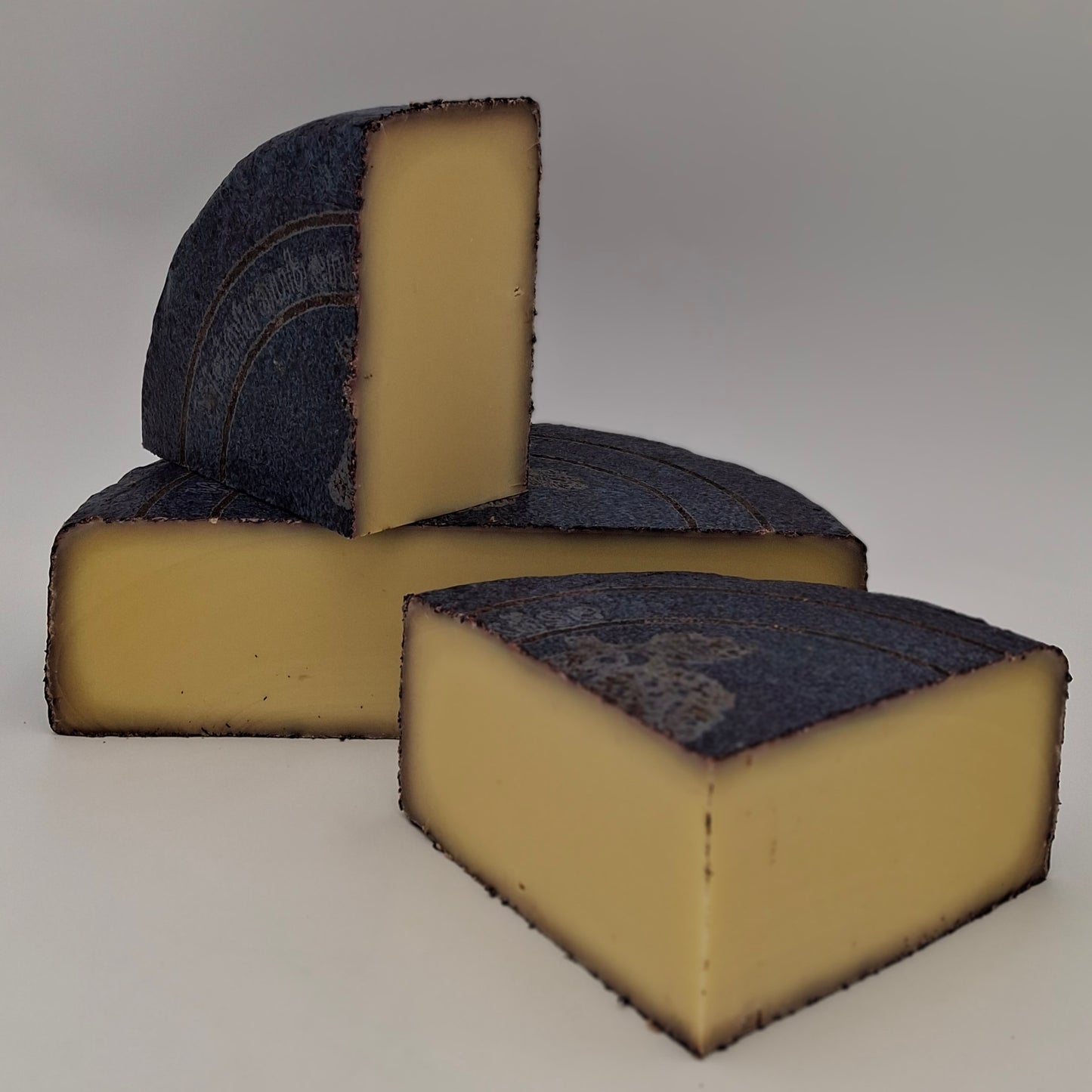 Speciellagret rødvinsost fra Schweiz