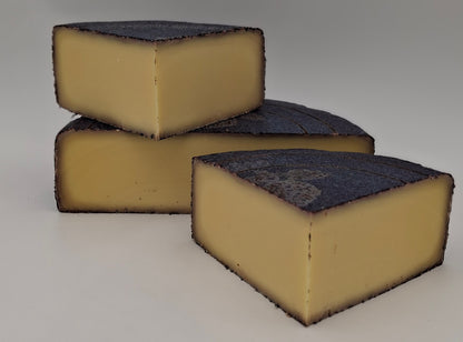 Speciellagret rødvinsost fra Schweiz